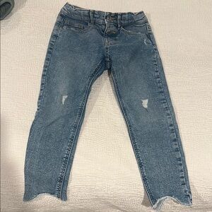 Girls skinny jeans.